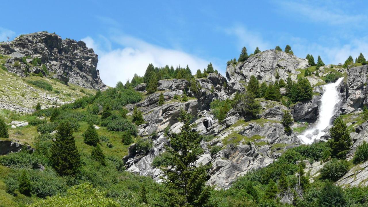 Montagne Duplex-orelle 9 Pers. Avec *
